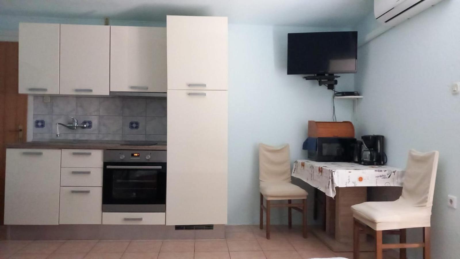Ferienwohnung Danica Karlobag Exterior foto